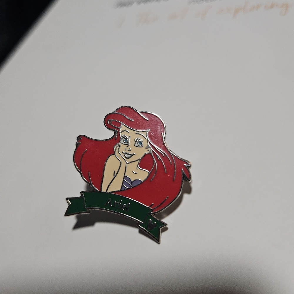 2006 Ariel Disney Land Pin Collectable